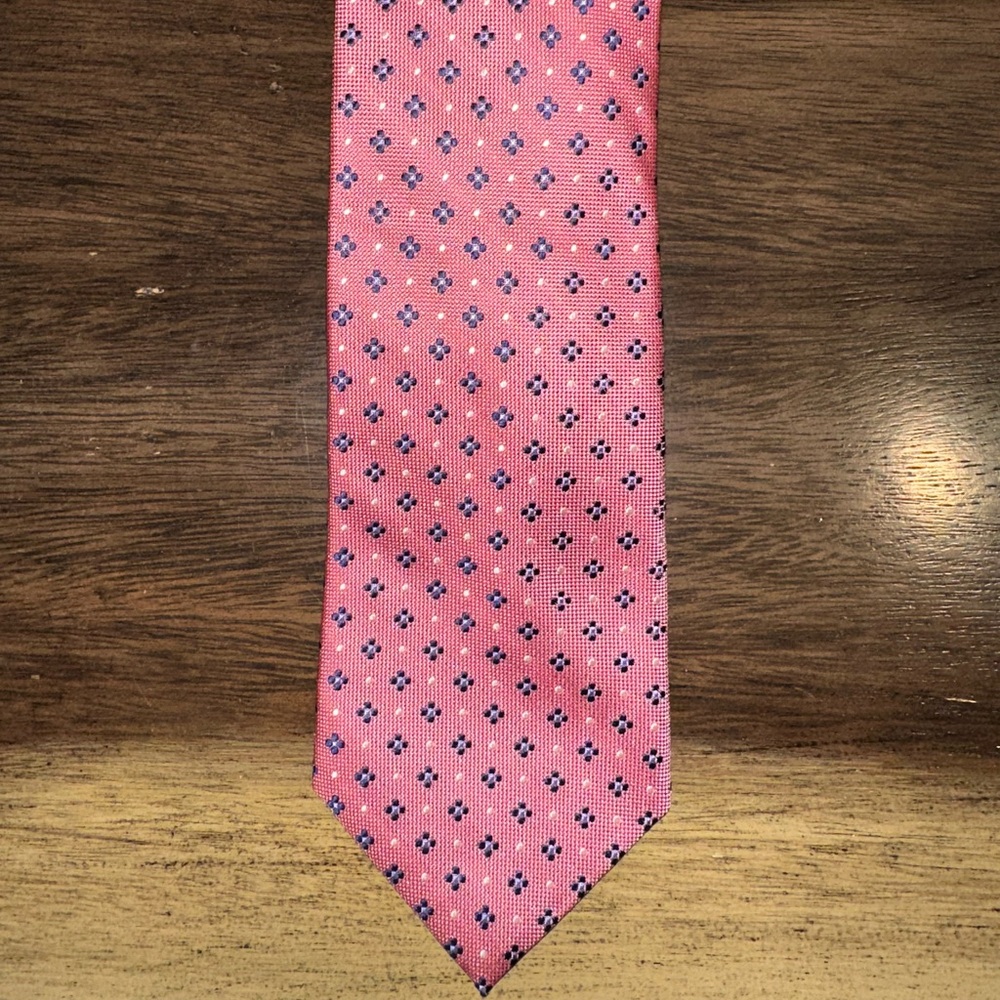 Brooks Brothers Pink and Blue Patterned Tie